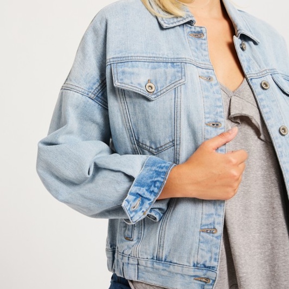 Girlfriend Denim Jacket - Picture 3 of 6